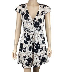 Lavender Brown Lace Dress Size XS Xsmall NWT Floral‎ V-Neck Fit & Flare